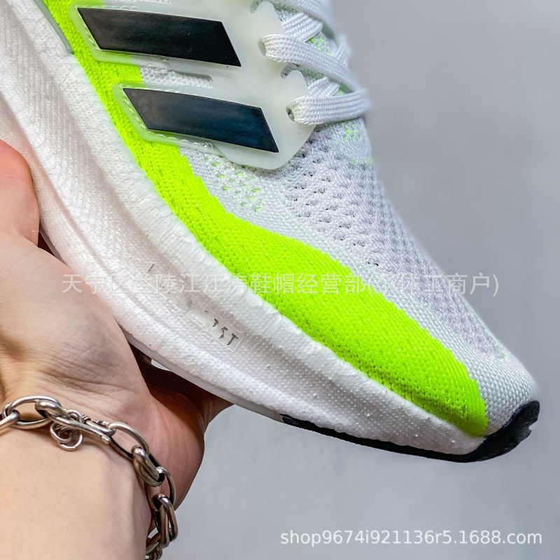 Putian Shoes Wholesale Lightweight Ultraboost Light Wear-Resistant Cushioning Casual Sports Popcorn Running Shoes