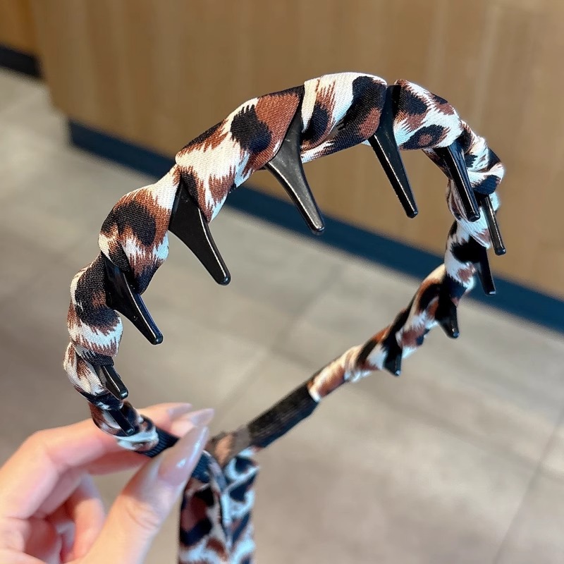 Perla flotante correa de cabello para mujeres 2025 nuevo correa de cabello trenzada de alto cráneo de verano correa de cabello trenzada en una tarjeta de cabello tocado