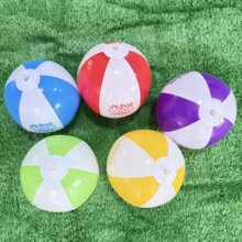 PVC充气两色沙滩球 双色沙滩球PVC水上玩具球充气海洋球可印LOGO
