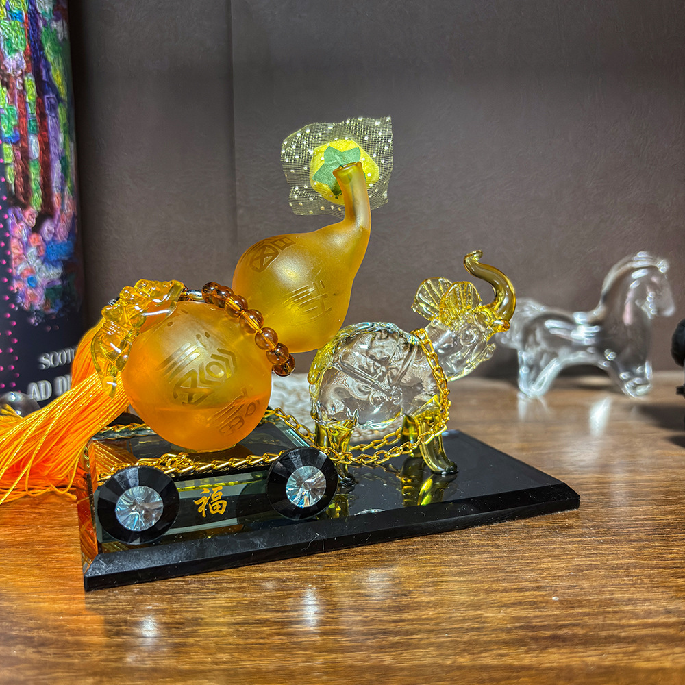 Car Perfume Holder Ornament Glass Carriage Pulling Gold Ingots to Attract Wealth and Protect Safety Car Gift Interior Odor Removal Decoration