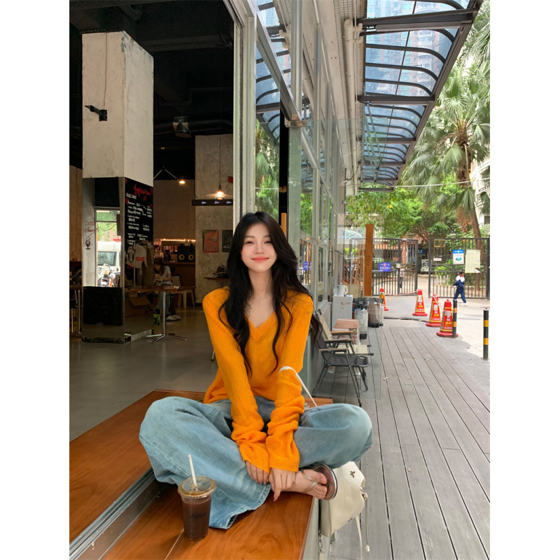 Real Shot Real Price Lazy Style Large V-Neck Knitwear for Women Dopamine Slimming Look Blouse with Fork Sleeve Design Top Real Shot Real Price Lazy Style Large V-Neck Knitwear for Women Dopamine Slimming Look Blouse with Fork Sleeve Design Top