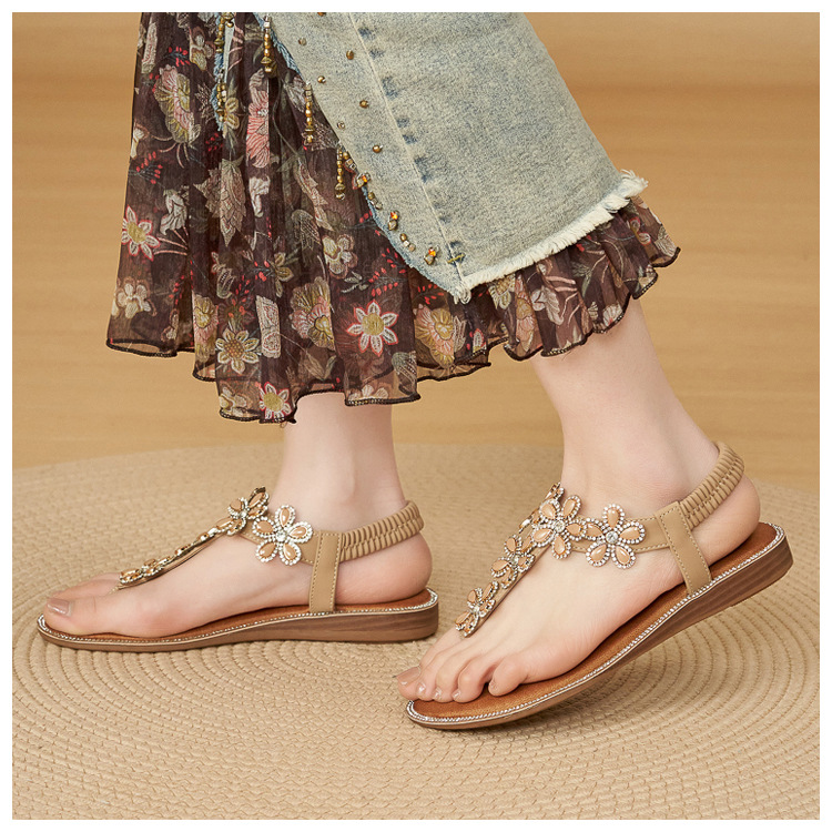 Dép sandal nữ xỏ ngón đế bệt đính hoa kim cương mềm chống trượt — màu đen, màu mơ chi tiết 6