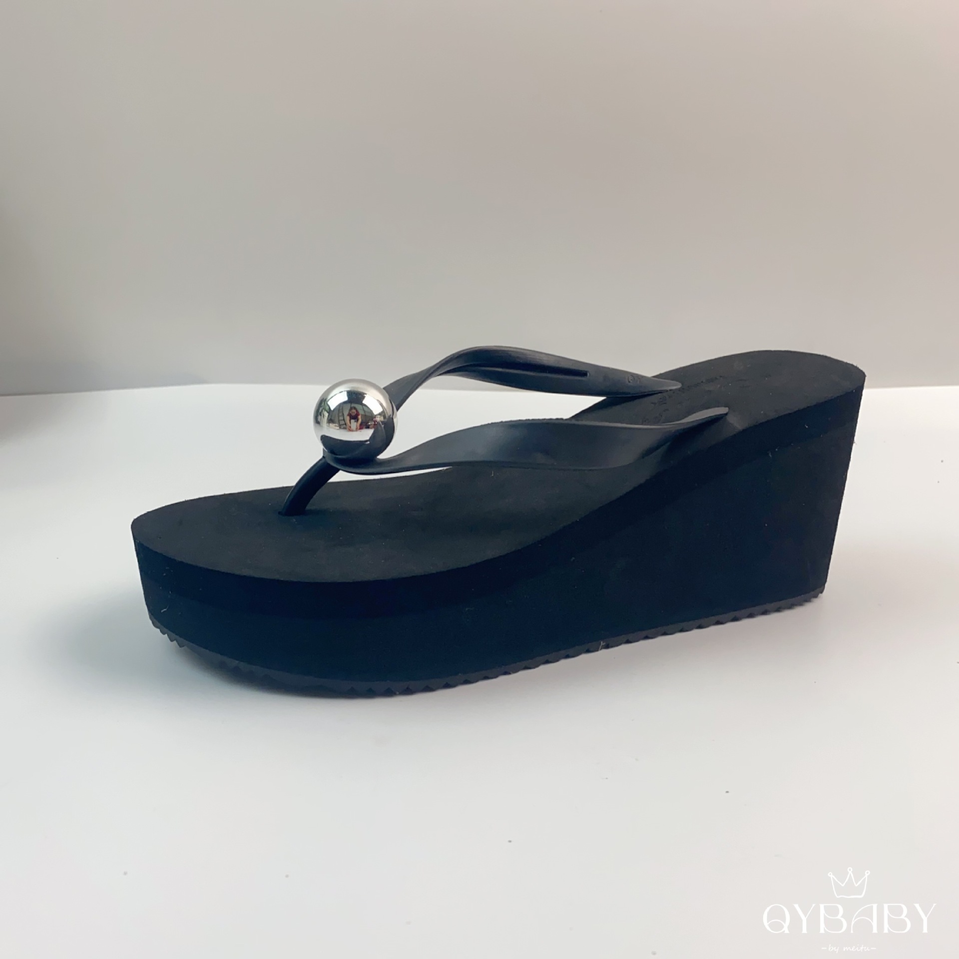 Flip flops with extremely high heels