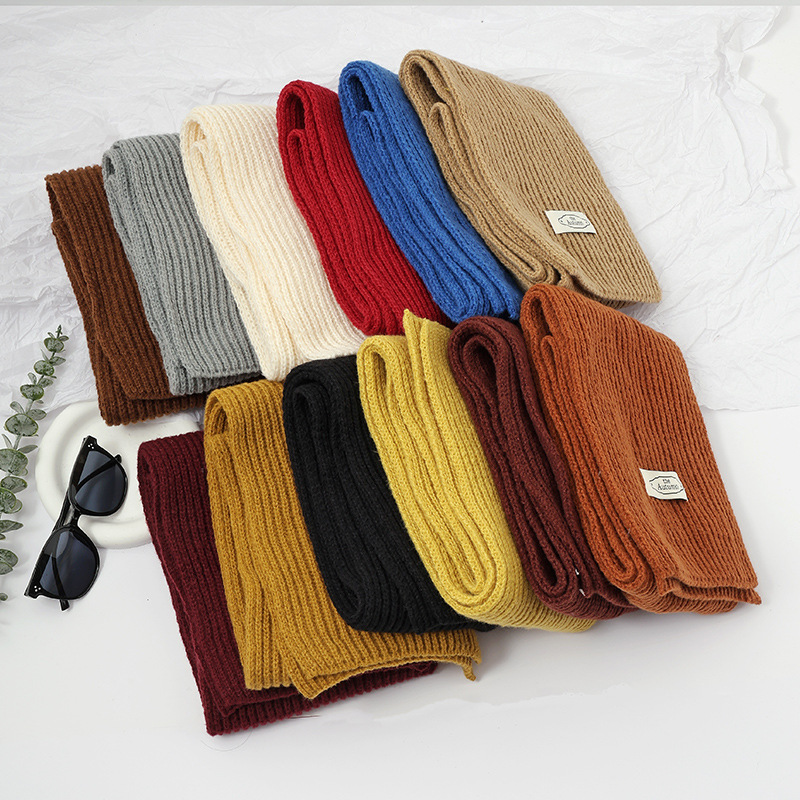 Bufandas para mujeres de alta calidad 2024 otoño y invierno nuevo estilo versátil coreano color sólido engrosado calentamiento lana bufandas de punto cuello