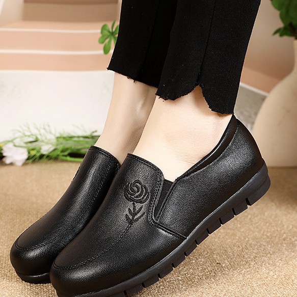 Grandes zapatos de pies anchos, zapatos de pies gordos, zapatos de primavera y verano sueltos, huesos de pies grandes, zapatos de cuero suave de ultrafibra, suela suave antideslizante, desgaste