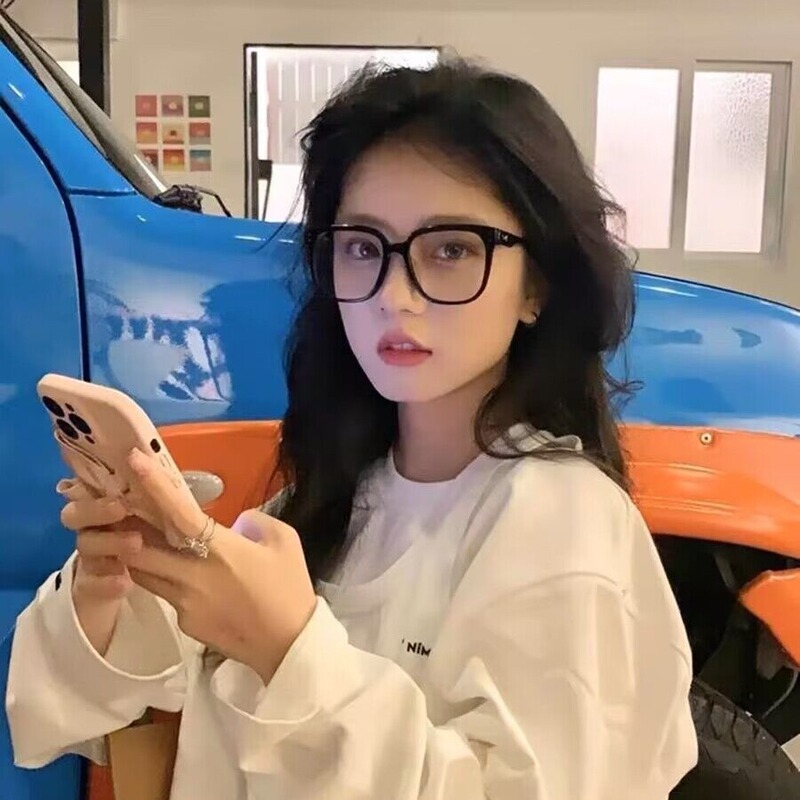 Black-Framed Glasses for Women Can Be Fitted with Prescription Lenses, Eyeglass Frames, Plain Glasses, Anti-Blue Light Glasses That Make the Face Look Smaller