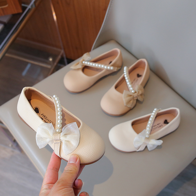 Mary Jane Girls Leather Shoes 2025 Spring and Autumn New White Pearl Little Girls Baby Soft Sole Fashionable Beanie Shoes