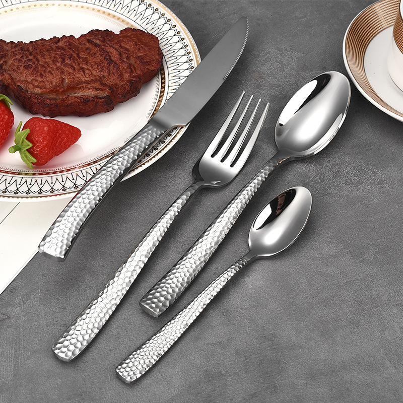 Amazon's Popular Hammered Western-Style Knife, Fork and Spoon, Creative Snake-Patterned Leather Handle, Stainless Steel Steak Knife, Fork and Dessert Spoon