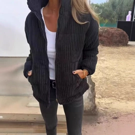 连衣裙;时尚休闲套装;女式T恤