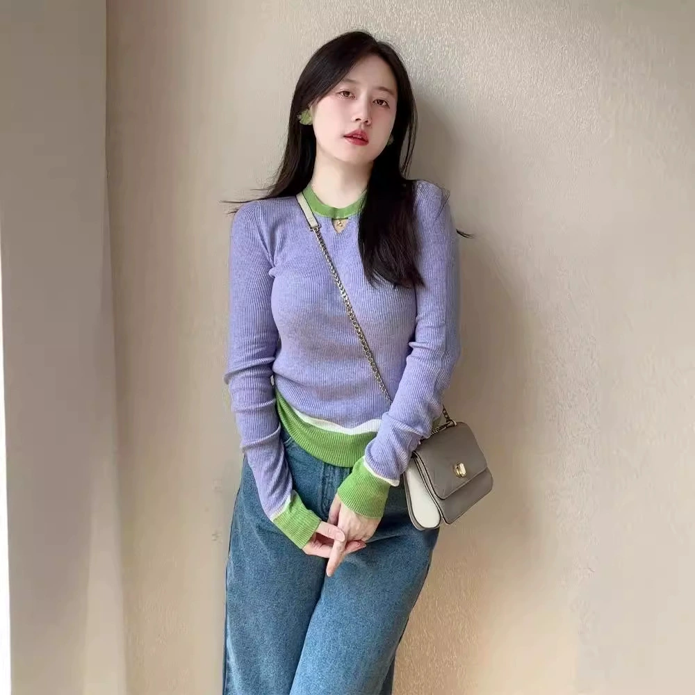 Элегантный трикотажный свитер-база цвета фиолетового допамина для женщин, весна 2025, большие размеры, корейский стиль, длинный рукав, цветные блоки, внутренняя одежда