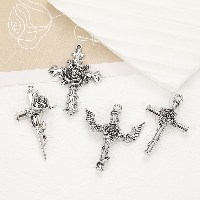 European and American Personality Rose Cross Pendant Fashion Trend Hip-Hop Punk Style Pendant Retro Accessories Wholesale