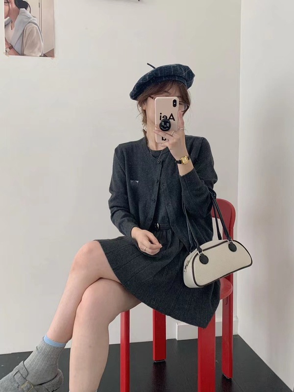 新品Miu无袖连衣裙+针织开衫两件套圆领显瘦气质配腰带25秋冬套装|undefined