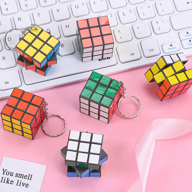 Creative Mini Rubik's Cube Children's Educational Toy for Beginners, Three-Layer Rubik's Cube, Kindergarten Gift Creative Mini Rubik's Cube Children's Educational Toy for Beginners, Three-Layer Rubik's Cube, Kindergarten Gift