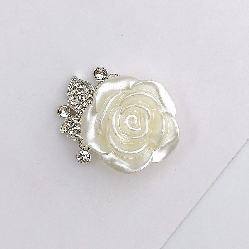 Nuevo diamante completo cinco pétalos flor gota diagonal flor aceite copo de nieve DIY accesorios de joyería teléfono móvil Shell rhinestone material al por mayor