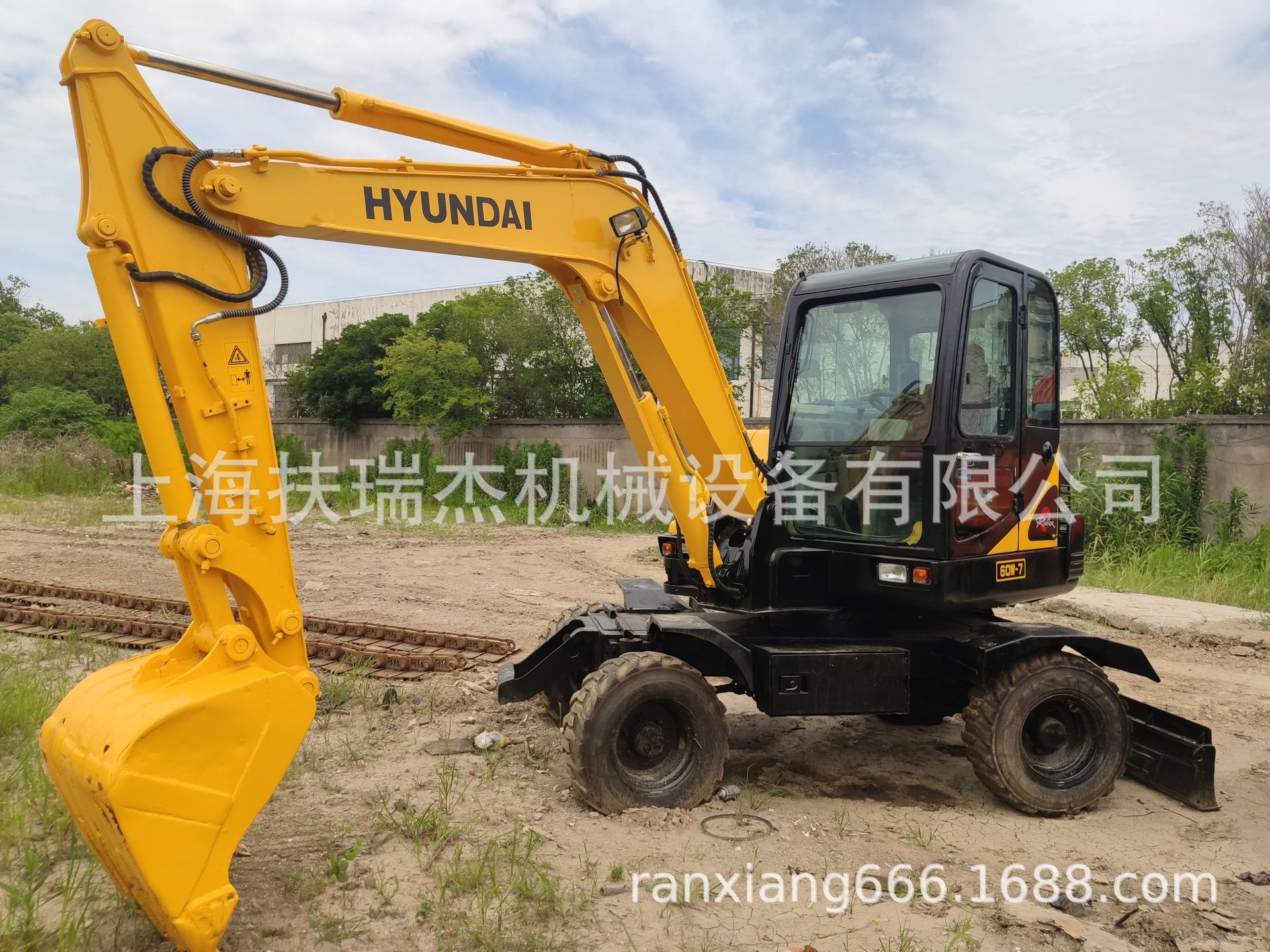 现代60W-7轮式挖掘机 现代6吨轮挖 斗山DX60-9轮式钩机