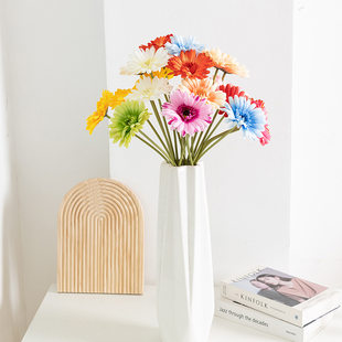 Simulation of African chrysanthemum European simulation Fran chrysanthemum wholesale engineering home placement decoration single -branch fake flower wholesale