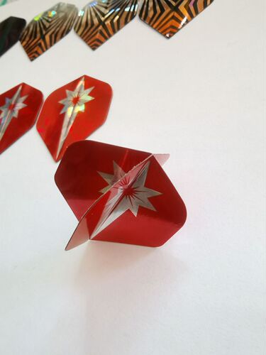 Laser reflective dart wings 15 pieces sold in combination 30 pieces/pack Laser dart leaf tail