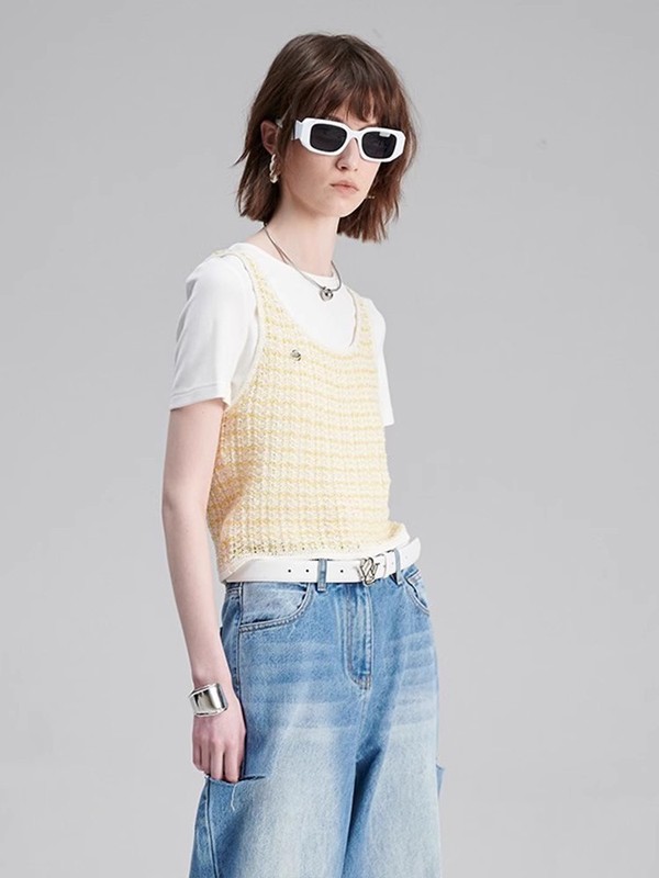 日本の小衆ニットベスト女性2025年の新型ファッションは袖なしのカチューシャの上着を着ています。|undefined