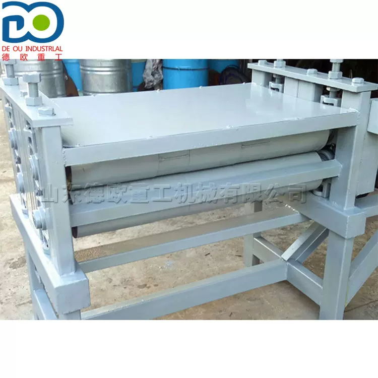 废旧油桶弯曲铁皮展平机 3kw油桶切盖铺平机 双压辊油桶压平机