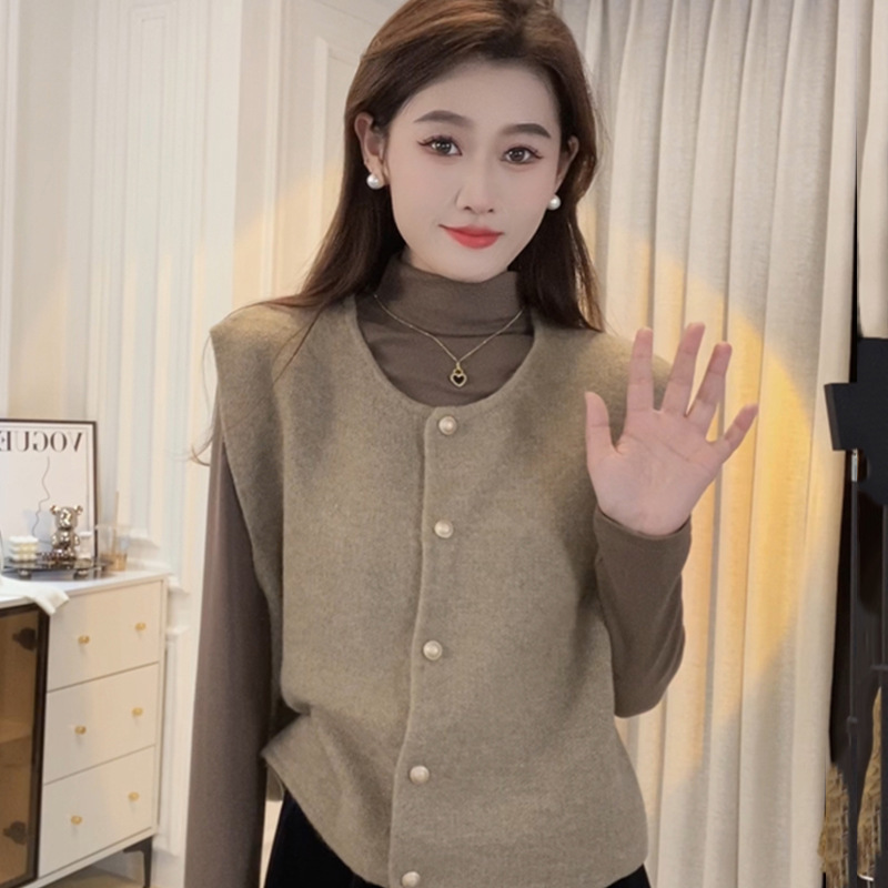Knitted Autumn and Winter Slim-fit Slimming Solid Color Small Gold Button Vest Small Chanel Style Fashionable All-match Waistcoat Women's Outer Wear