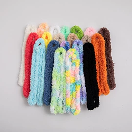 服装饰品;其他纺织皮革;饰品配件