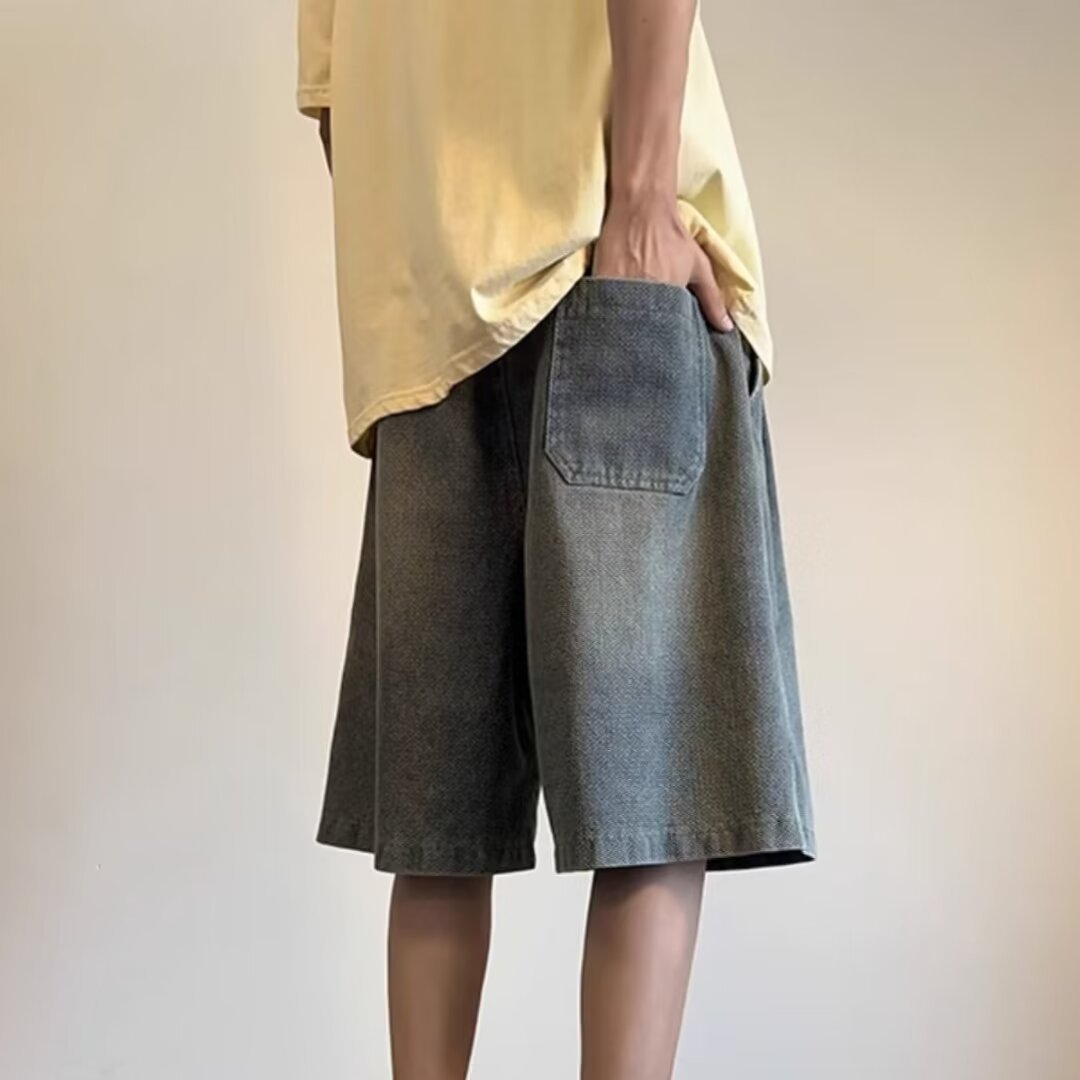 Moda japonesa cityboy pantalones cortos de mezclilla azul de cinco puntos pantalones sueltos rectos de moda de verano para hombres