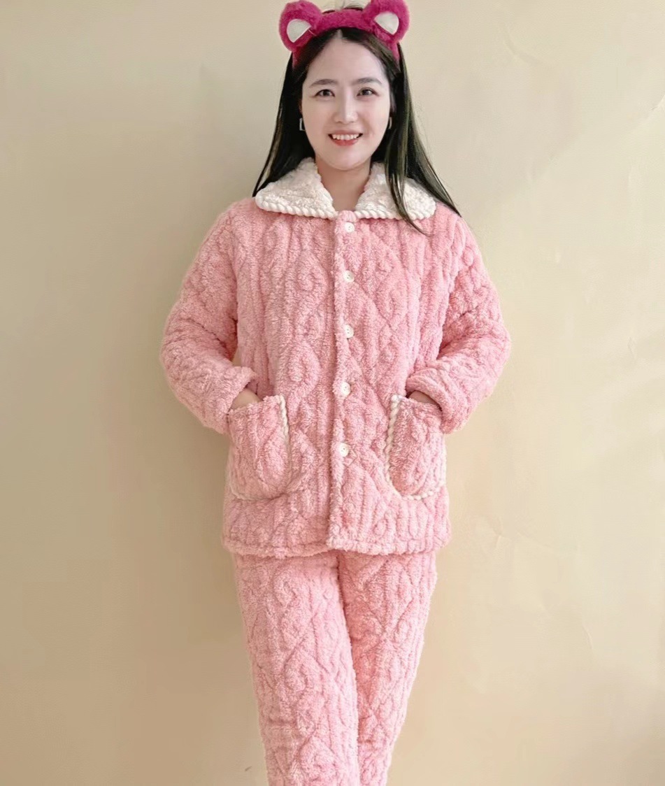 パジャマ女性冬のサンゴのベルベットの三層の厚いベルベット保温綿フランネル春秋冬の家庭服