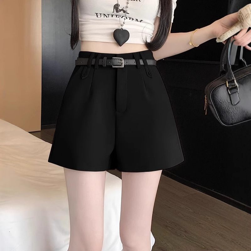 Casual and Fashionable Black Suit Shorts for Women to Wear Outside Spring New High-Waist Slimming Look A-Line Shorts Wide-Leg Boot Pants Casual and Fashionable Black Suit Shorts for Women to Wear Outside Spring New High-Waist Slimming Look A-Line Shorts Wide-Leg Boot Pants
