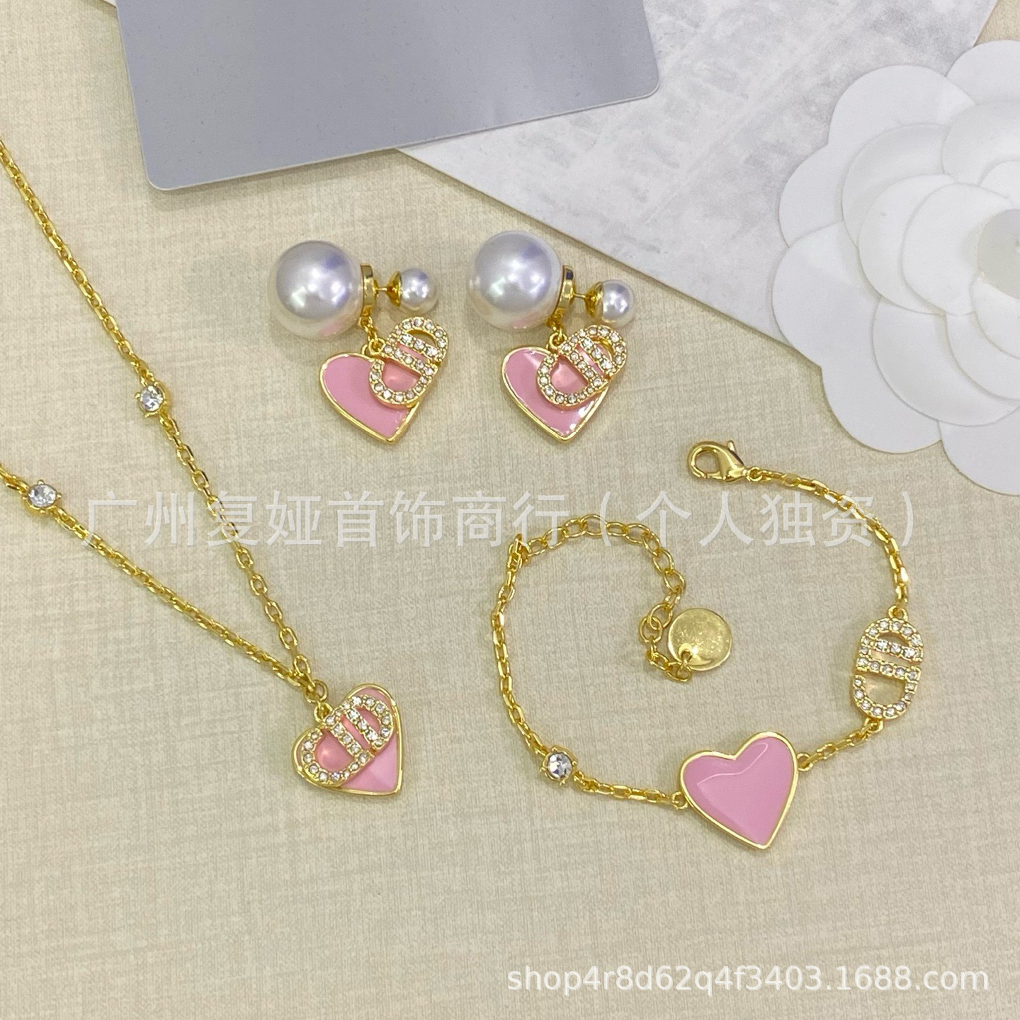 粉色爱心珍珠项链套装镶钻猪鼻子心形吊坠锁骨链精致网红小众流行