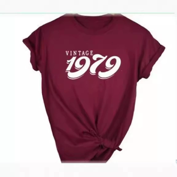 Внешняя торговля Футболка Винтаж 1979 года [изогнутый шрифт] Мужские и женские буквы Европа и США Улица с коротким рукавом