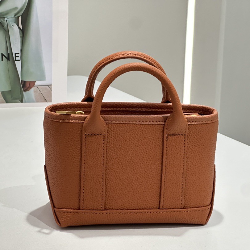 Women's American Retro Casual Bowling Bag 2025 New Spring/Summer Trendy Shoulder Bag Niche Design Crossbody Bag