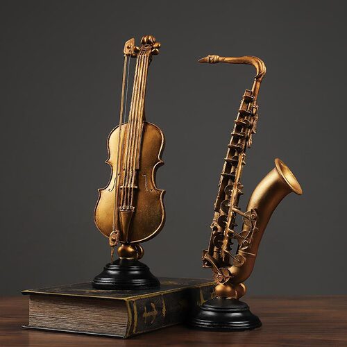 Creative retro European saxophone violin instrument model resin ornaments bar home bookcase wine cabinet decoration