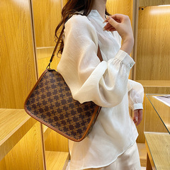 新款時尚潮流女包大容量通勤逛街休閒單肩包洋氣小眾設計斜挎包