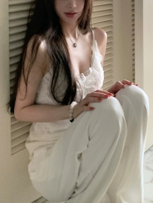 【温莎古堡】蕾丝针织吊带女秋冬10%绵羊毛打底小上衣|undefined