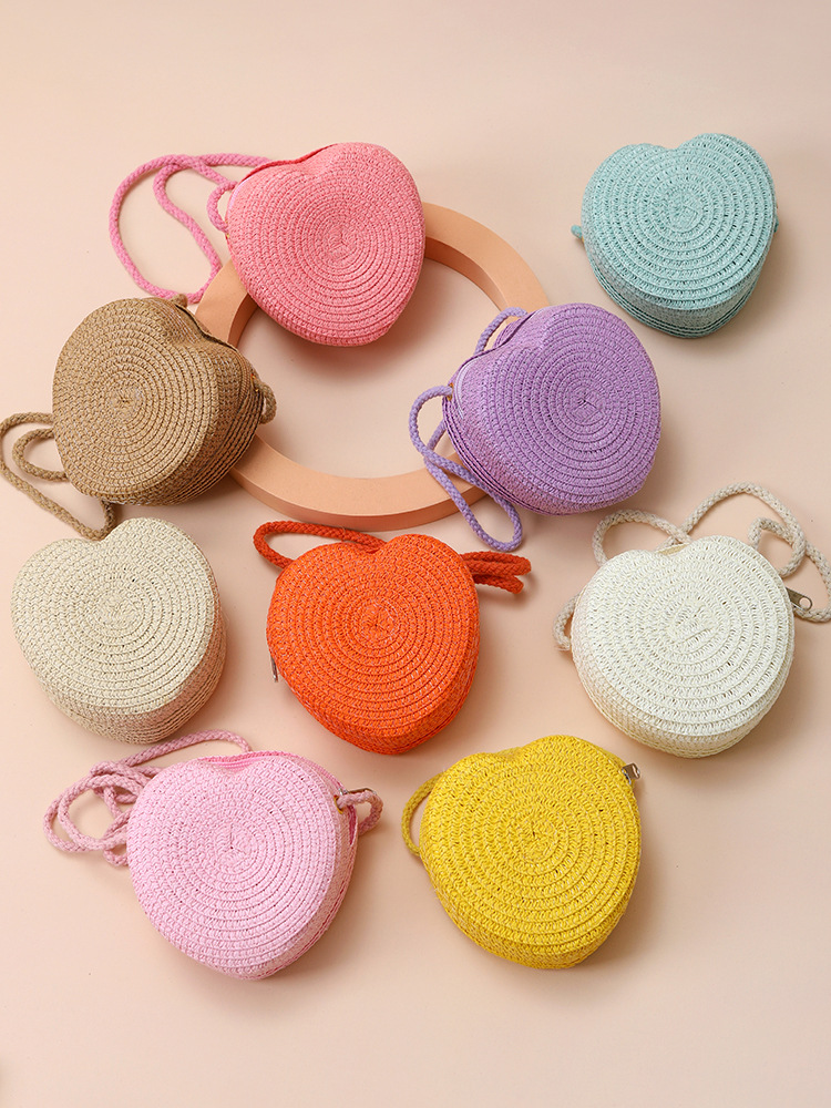 Kid'S Straw Heart Shape Cute Heart-shaped Zipper Shoulder Bag display picture 1