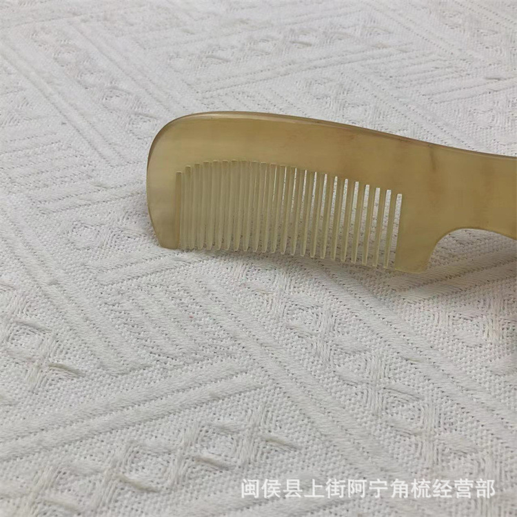 Horn Comb 15cm Handle Comb with Round Teeth and Gua Sha Tool for Hair Care quality and texture