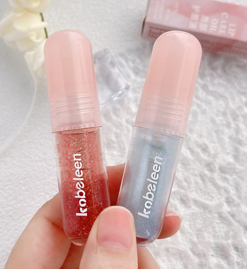 kobeleen Lip Care Oil moisturizes and hydrates, with a mirror-like luster. Jelly makes pouty lips clear and shiny. Apply lipstick in layers undefined