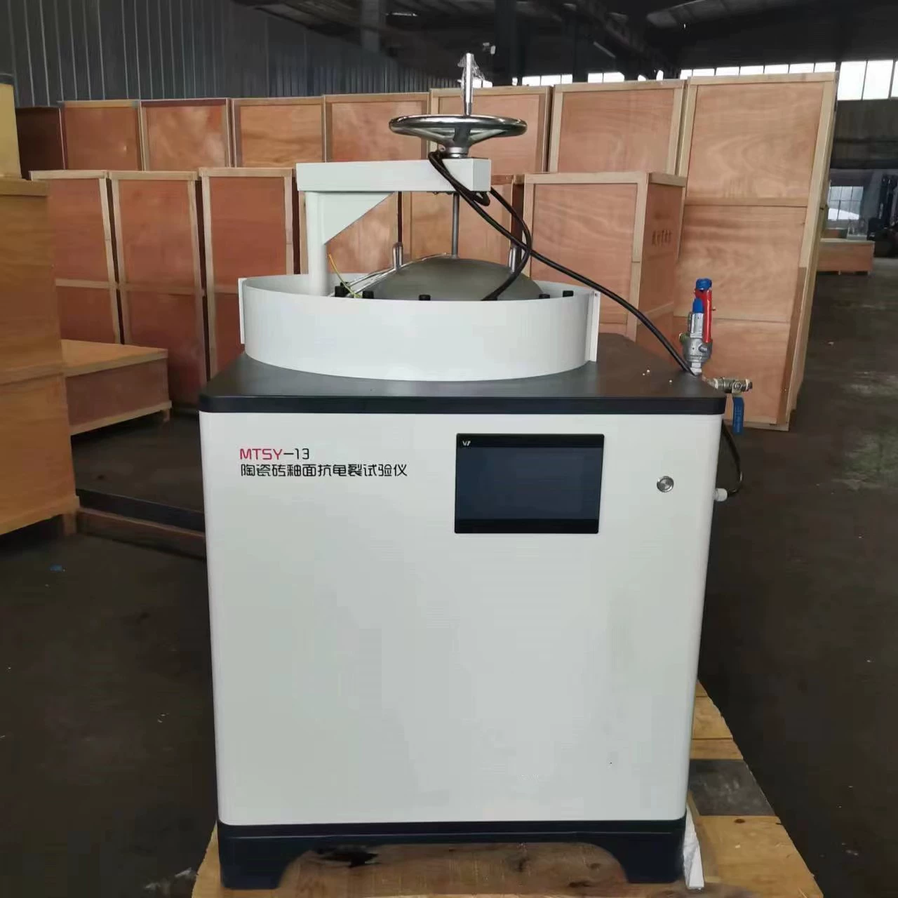 Тестер против растрескивания керамического кирпича