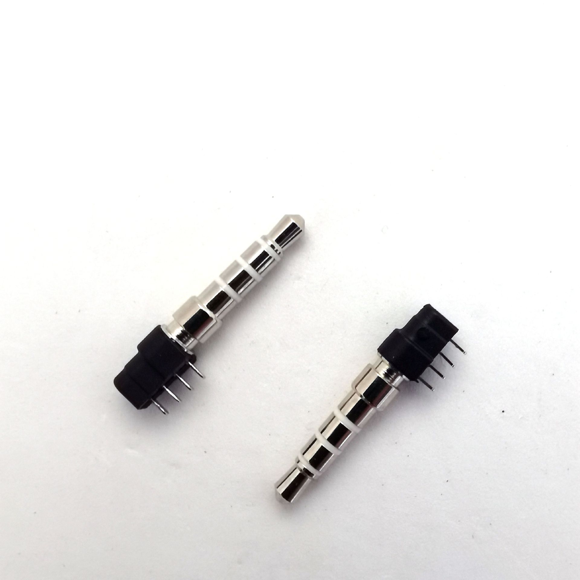 3.5MM 音频插头 4级插头 苹果耳机插头 带插针  插版式 PBC版