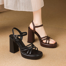 高跟鞋2025秋季新款女鞋粗跟高跟时装鞋露趾防水台凉鞋