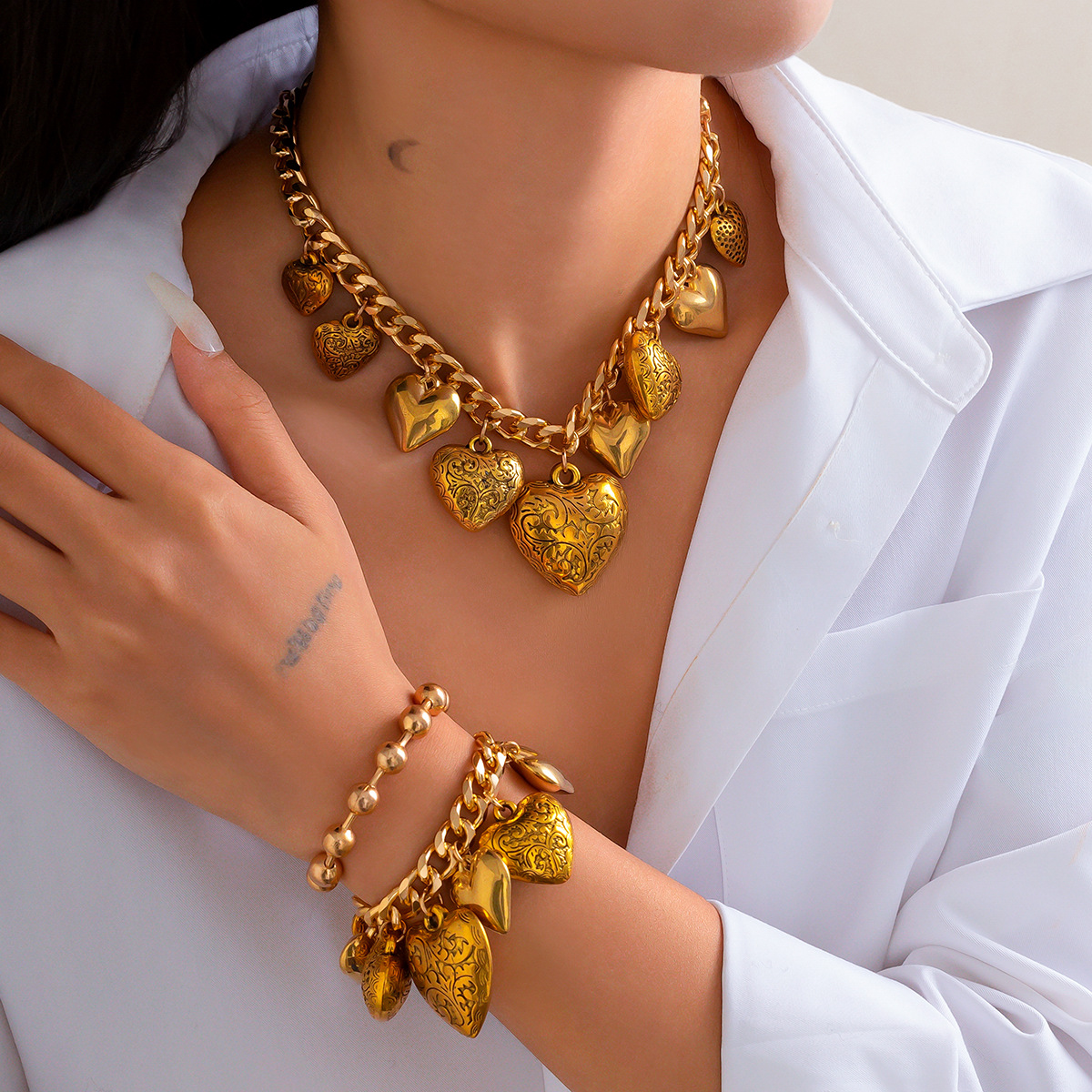 Rétro Style Classique Métal Forme De Cœur Femmes Ensemble De Bijoux display picture 13