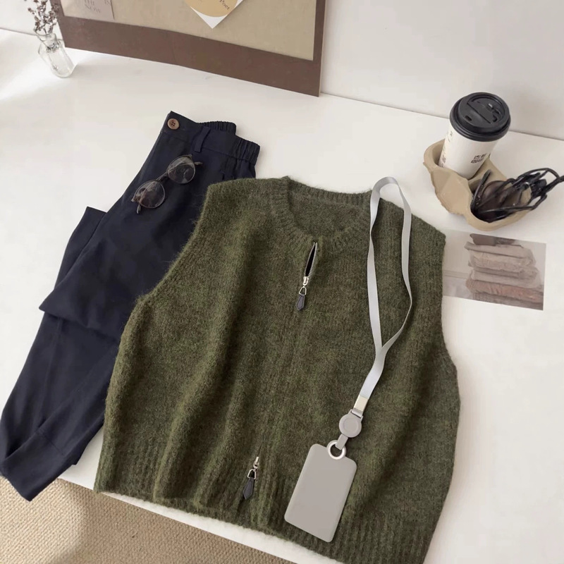 2026 New Double-Zipper Sleeveless Knit Vest for Women, Korean Style Versatile Casual Layered Soft Alpaca Wool Vest 2026 New Double-Zipper Sleeveless Knit Vest for Women, Korean Style Versatile Casual Layered Soft Alpaca Wool Vest