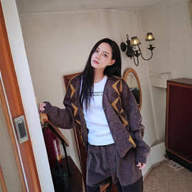 现货！2025年冬季新品复古棱格开衫菱格宽松百搭时尚针织上衣