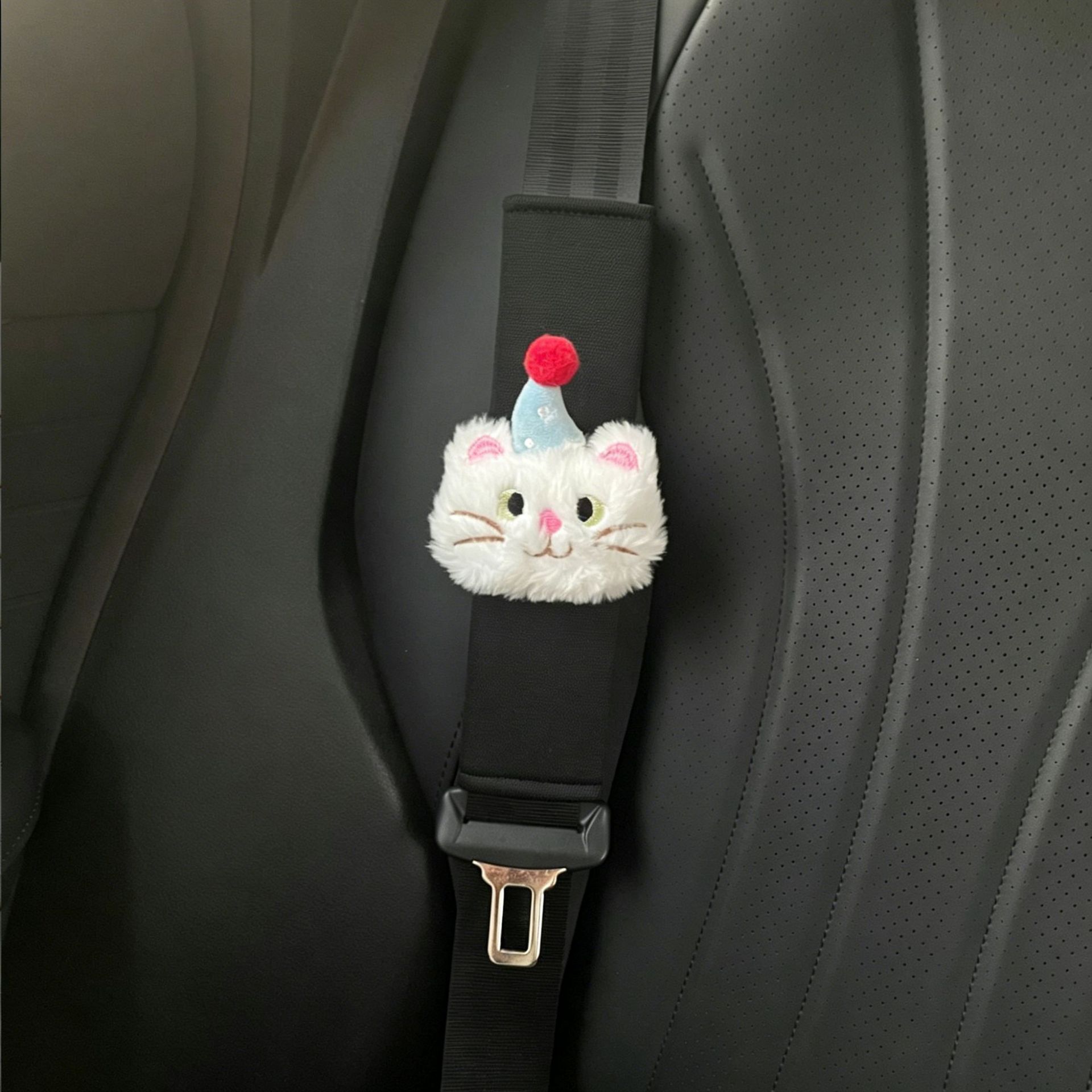 Cute Little Fish Car Seatbelt Shoulder Pad Cartoon Cat Short Style Car Seatbelt Protector Car Interior Decoration