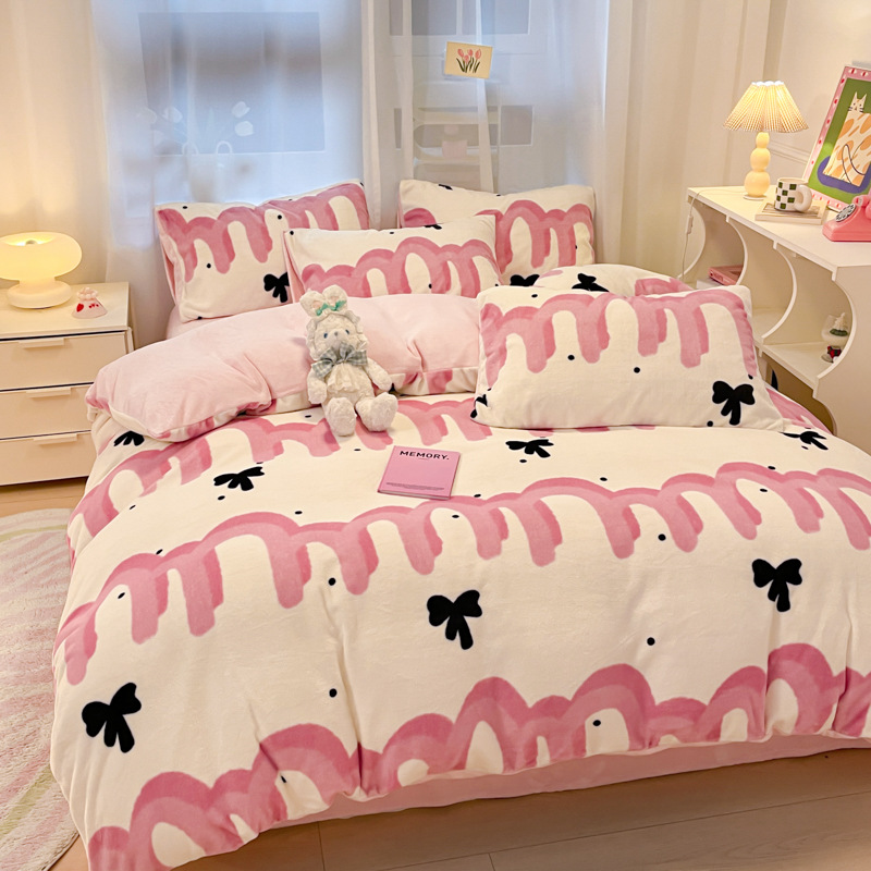 Otoño y invierno leche de seda de dopamina cama de cuatro piezas de seda de coral dormitorio flange sábanas de seda de tres piezas