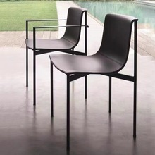 意式轻奢马鞍皮餐椅现代简约家用不锈钢椅子设计师高端书椅洽谈椅