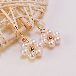 Factory direct supply Zhuji freshwater pearl silver needle ear hook petals fashion elegant pearl earrings new wholesale generation