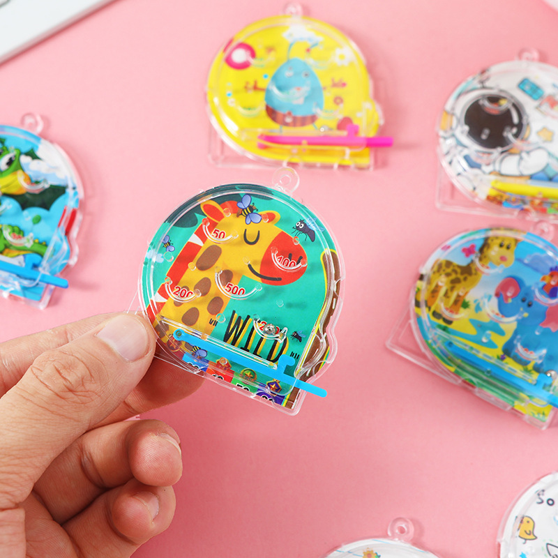 Nuevo pequeño cartón de dibujos animados para niños juguetes creativos máquina de puntuación creativa juegos de mano juguetes laberinto