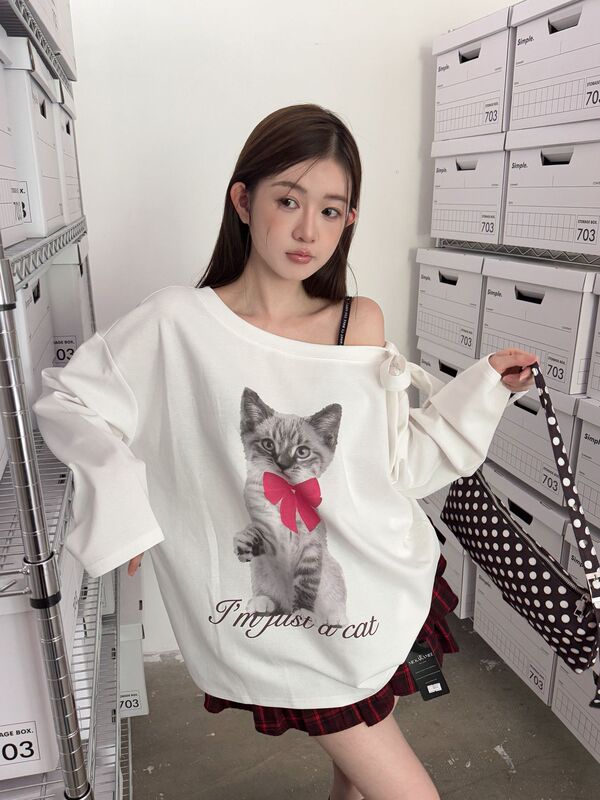 ME KAKAMEE十三行秋喷画猫咪可绑带可挂脖两穿设计斜肩卫衣女8892|undefined