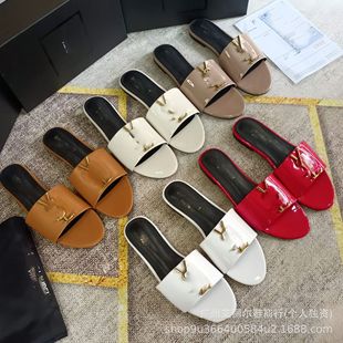 ���Q�}��ƽ��һ����ЬŮ�W���r�Л��ϾӼ�ʢ�ı؂�ɳ��Ьɳ���؂�